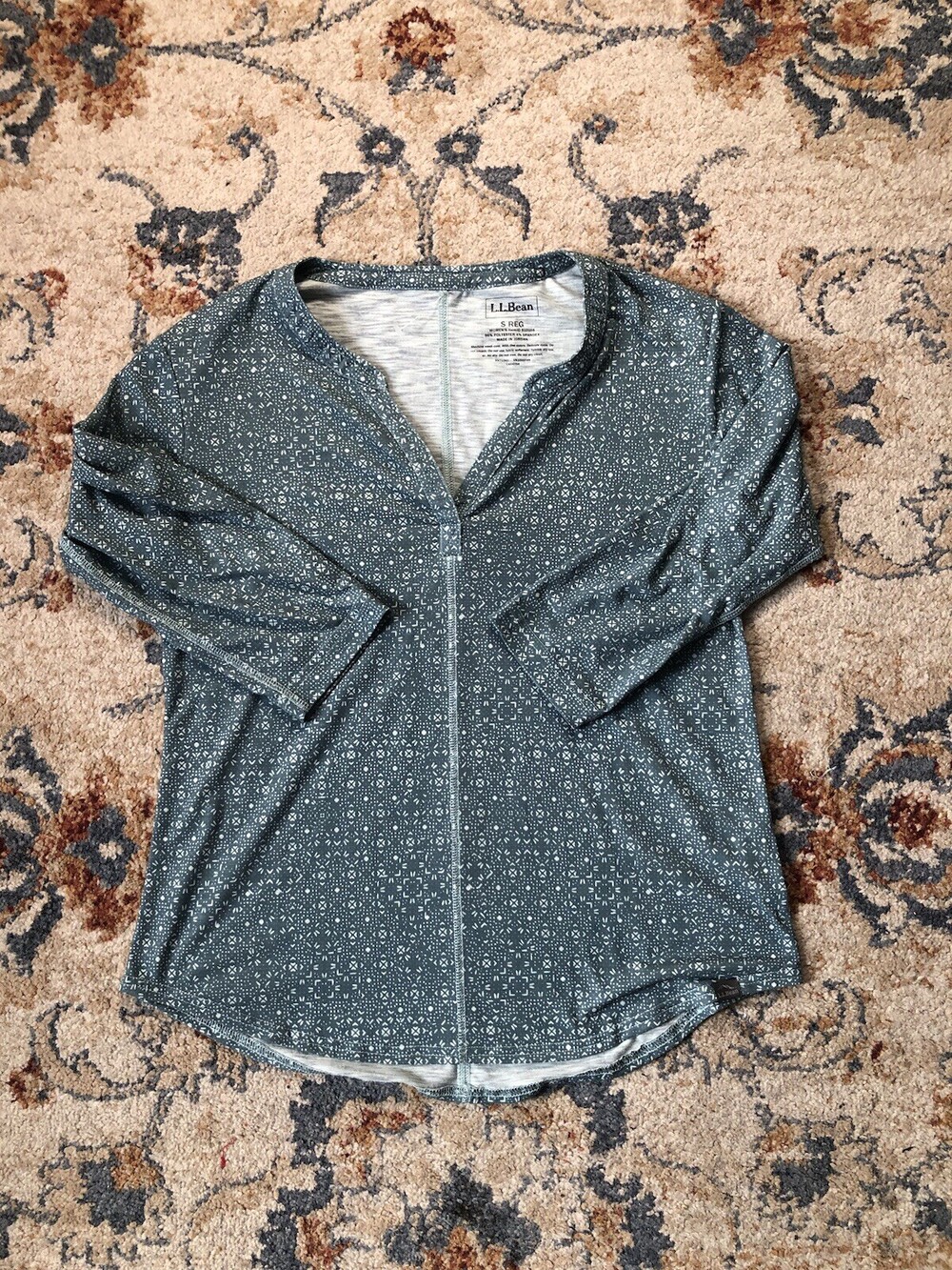 L.L. Bean Small Streamside Tee Three Quarter Sleeve Splitneck Green